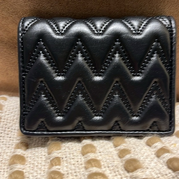 🤩Mario Valentino Black Bifold Wallet, Black. Like new used cond. NS VALENTINO 🔥 - Picture 2 of 7